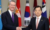 韩美重申牢固的同盟关系