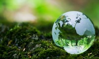 世界各国响应地球日：终止塑料污染