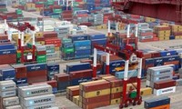 美国官员：中国实施贸易休战协定