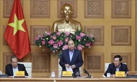 阮春福总理主持新冠肺炎疫情防控工作国家指导委员会会议