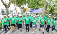 响应“绿色地球”步行活动