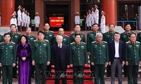 越共中央总书记、国家主席阮富仲主持全军军政会议