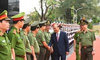 阮春福总理出席全国公安工作会议