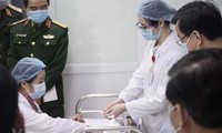 越南开始注射剂量为25微克的第二针新冠疫苗