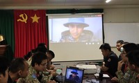 越南与印度野战医院举行在线培训