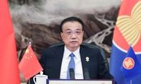 中国国务院总理李克强出席第24次东盟与中日韩领导人会议