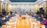 越韩支持将两国关系提升为全面战略伙伴关系
