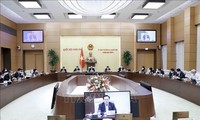 越南国会常委会9次会议第二阶段会议举行