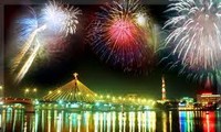 The 2012 Danang International Fireworks Competition opens in Danang