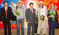 HCM City welcomes first foreign visitors of 2013