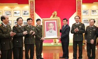 President Truong Tan Sang pays working visit to the Security Academy