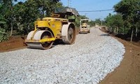 Vietnam strives for sustainable rural road maintenance 