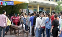 Cambodian voters cast ballot in parliamentary election