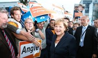 Merkel in TV debate with rival before election