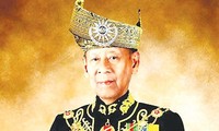 Malaysian King starts his visit to Vietnam 