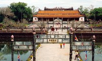 One-day tour of Hue imperial city