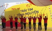 Young Hanoians respond to International Volunteer Day