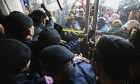 Thai police fire tear gas to disburse demonstrators