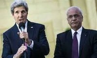 Kerry says new progress in Middle East peace talks 