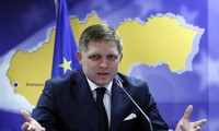 Slovakia’s presidential election goes to the 2nd round