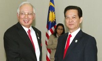 Vietnam, Malaysia hold high-level talks