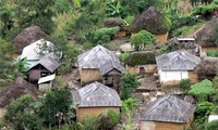 Traditional houses of Flowery Mong people 