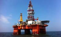 China moves and anchors its oil rig Haiyang Shiyou- 981