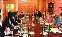 Czech Republic, Vietnam boost communications cooperation