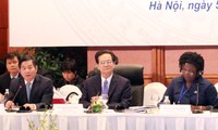 Foreign donors vow to support Vietnam’s development 