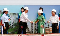PM Nguyen Tan Dung urges for building new hospitals in HCM City