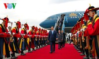 Prime Minister Nguyen Tan Dung arrives in Busan, RoK.