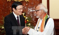 President Truong Tan Sang receives President of the India-Vietnam Solidarity of West Bengal