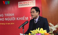 Voice of Vietnam’s National Assembly TV presents audio books to people with visual impairs