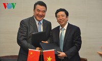Vietnam, China enhance ties in radio broadcasting