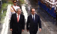 French President calls for end to US embargo on Cuba
