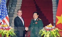 Vietnam, US boost defense ties