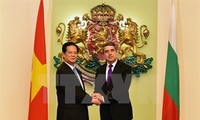 PM Dung makes fruitful international visits