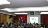 Workshop on Vietnamese culture opens in Argentina