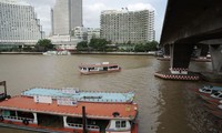 2nd explosion hits Bangkok
