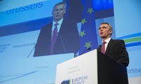 NATO, EU pledge closer security cooperation 