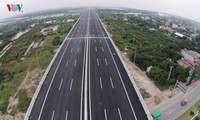 Hanoi-Hai Phong highway opens to traffic