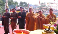 2015 National Buddhist Festival begins
