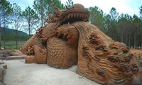 Clay sculptures - a new attraction in Da Lat