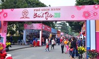 Hanoi opens its Books Street on New Year occasion