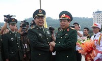 Vietnam-China hold joint border friendship exchange