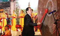 State President attends Truong Yen festival