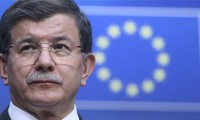 EC: Turkey must meet requirements for visa-free travel in Europe