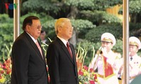 Enhancing Vietnam, Laos ties