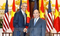 Prime Minister Nguyen Xuan Phuc receives President Barack Obama