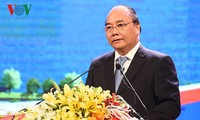PM Nguyen Xuan Phuc urges Ha Nam to facilitate businesses